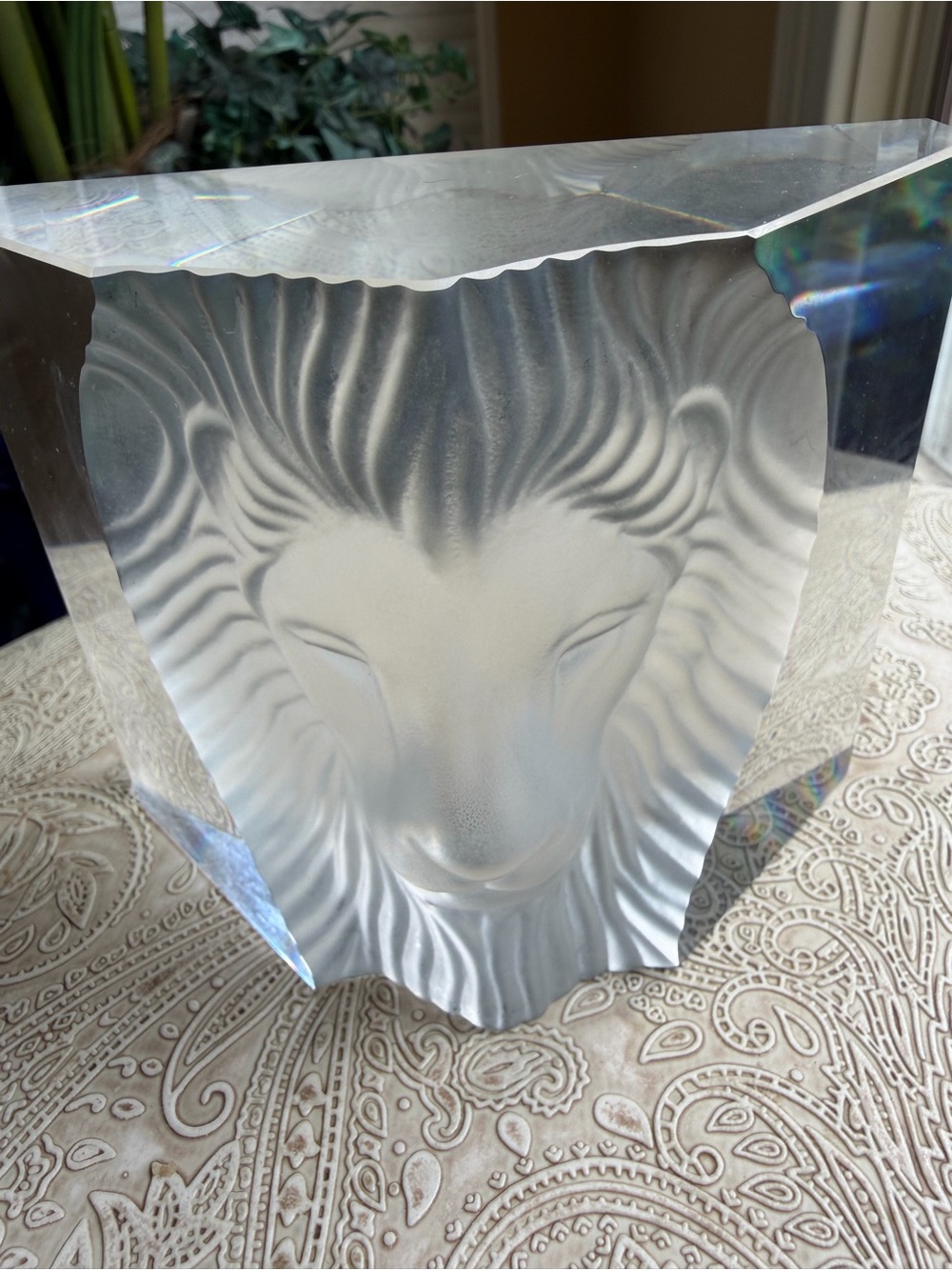 Vintage Hoya Museum Crystal Lion Head Art Glass Paperweight Statue